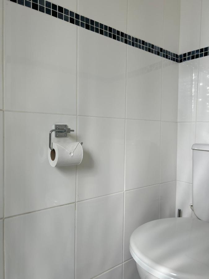 No6 Overnight Stays Free Onsite Parking Hindlip Екстер'єр фото