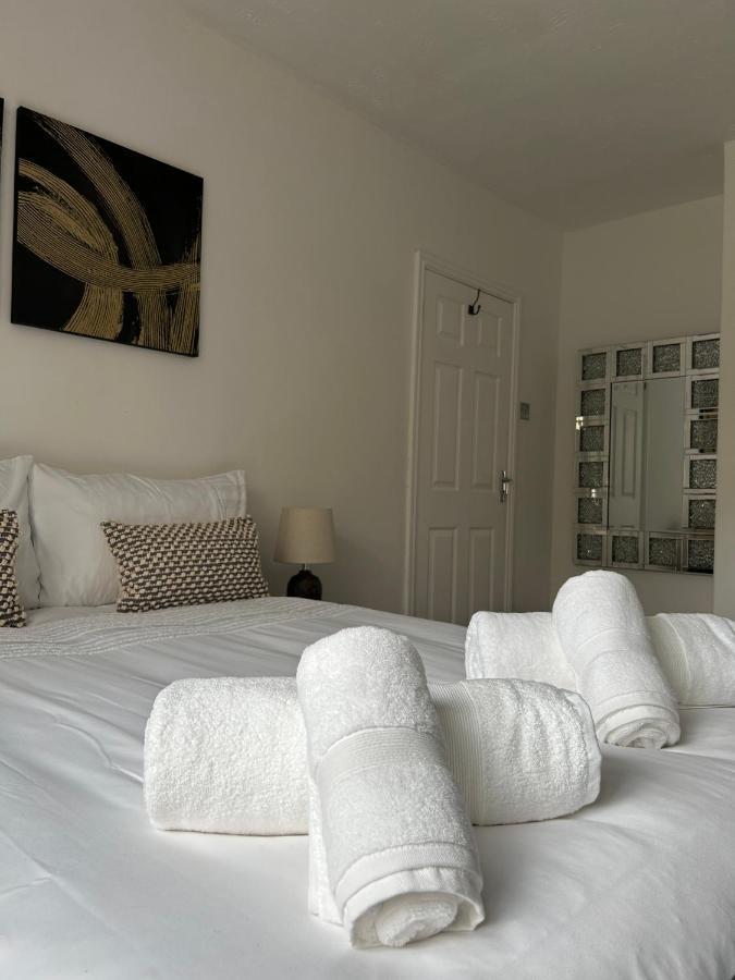 No6 Overnight Stays Free Onsite Parking Hindlip Екстер'єр фото