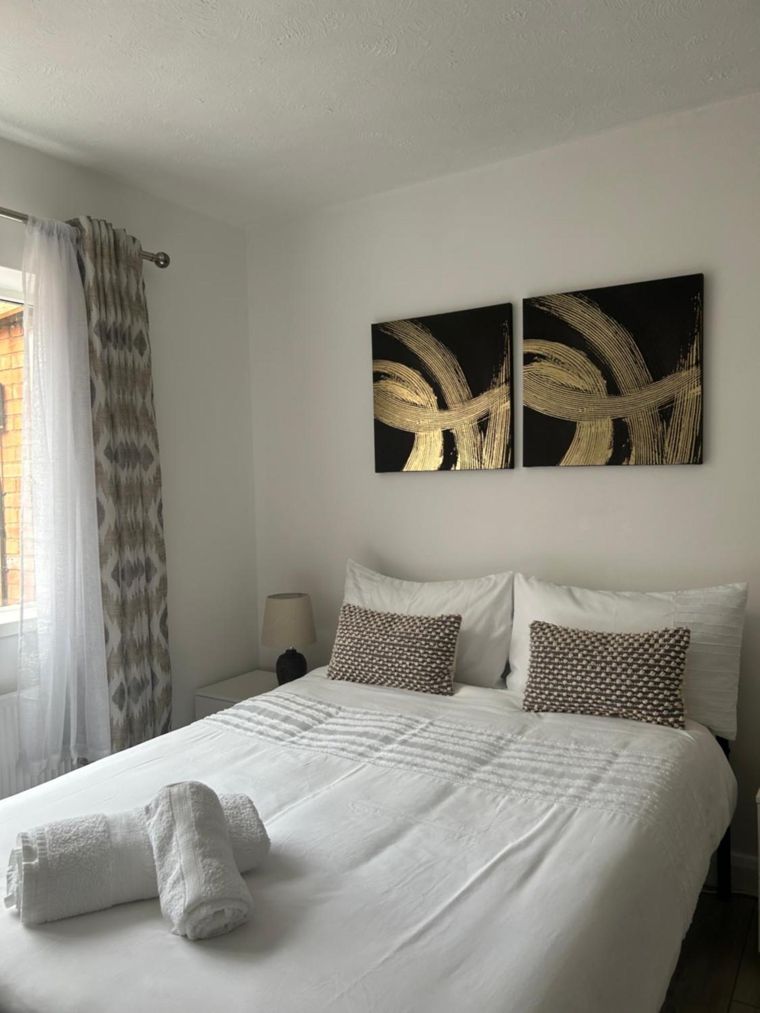 No6 Overnight Stays Free Onsite Parking Hindlip Екстер'єр фото