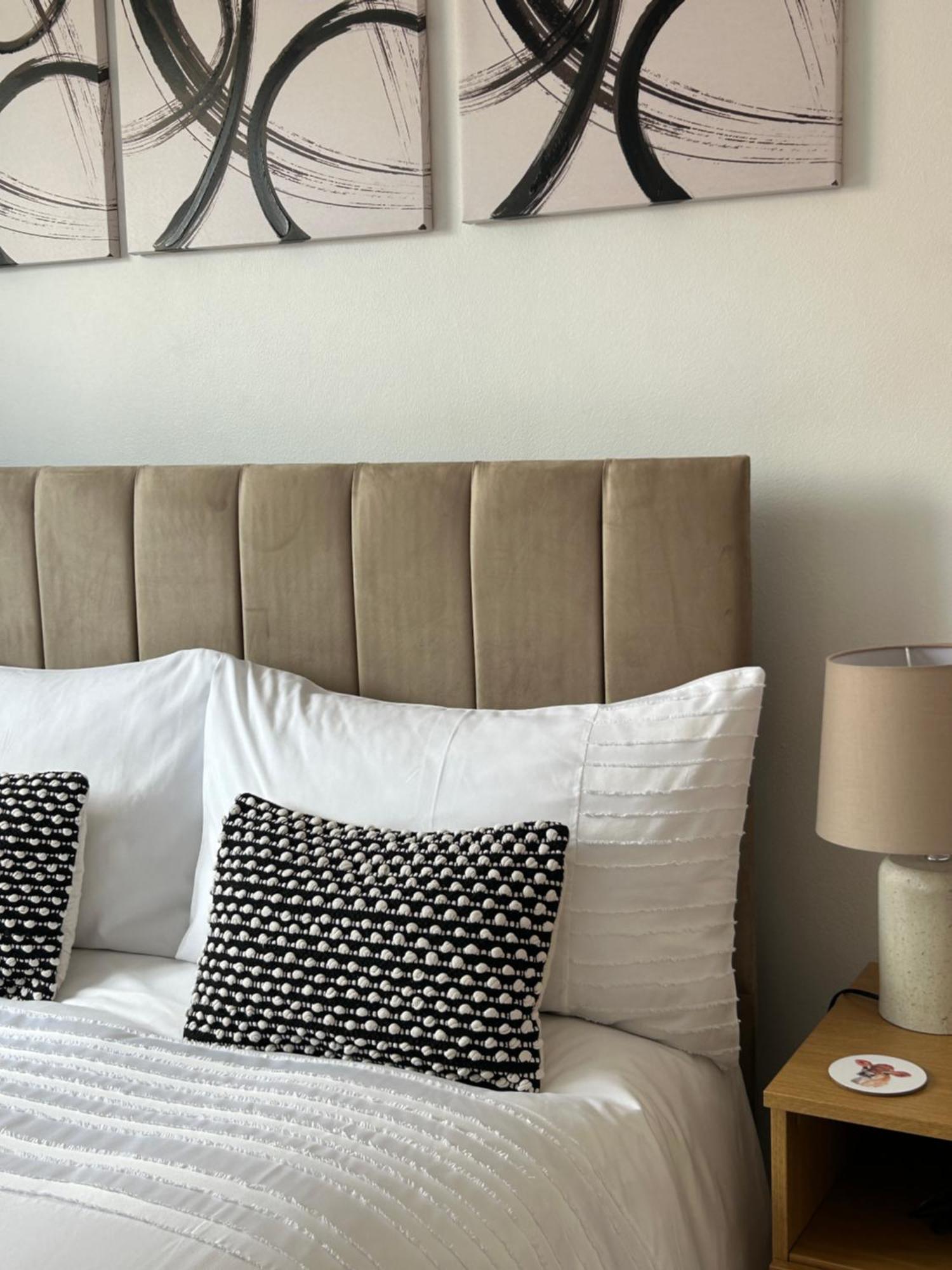 No6 Overnight Stays Free Onsite Parking Hindlip Екстер'єр фото