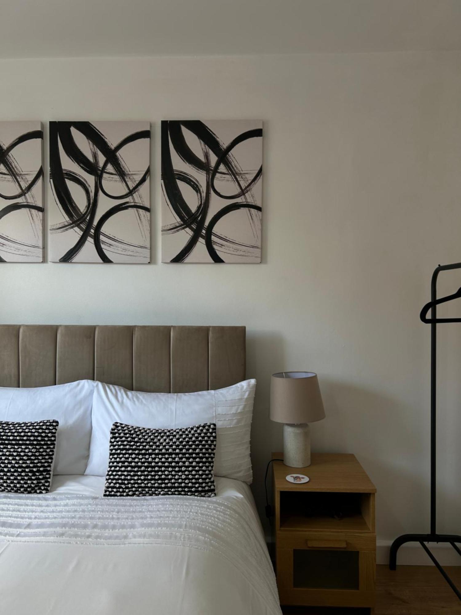 No6 Overnight Stays Free Onsite Parking Hindlip Екстер'єр фото