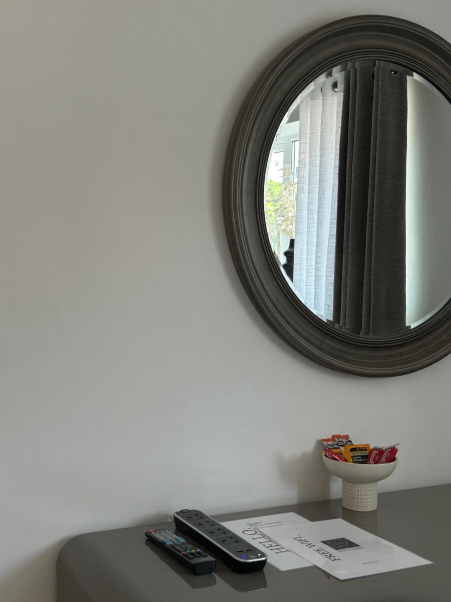 No6 Overnight Stays Free Onsite Parking Hindlip Екстер'єр фото